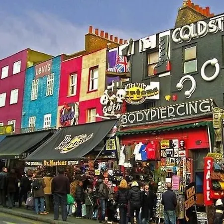 Entire 2-Bedroom Flat In Camden London Exterior photo