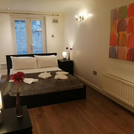 Entire 2-Bedroom Flat In Camden London Exterior photo